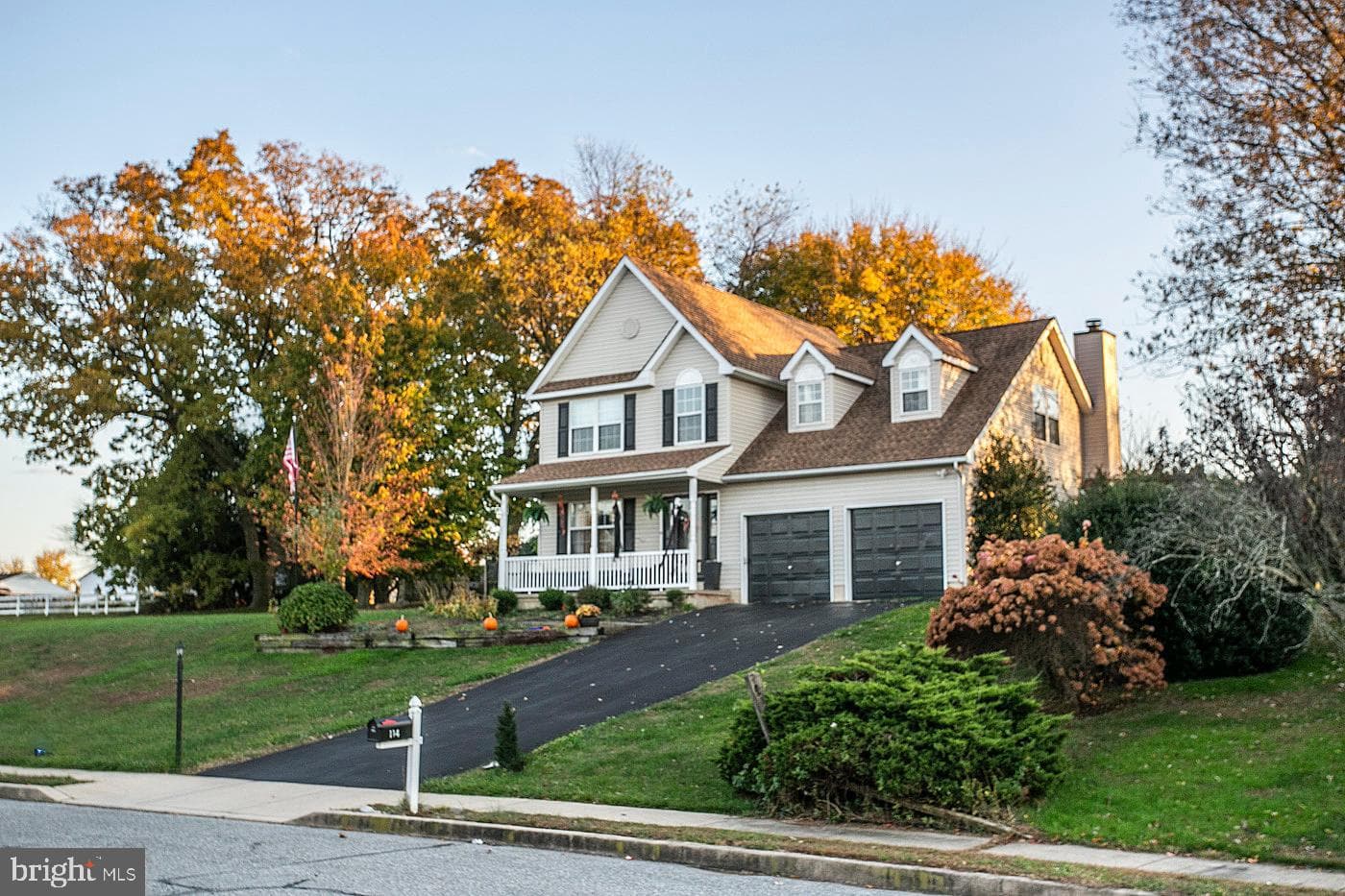 114 Midland Drive photo 2