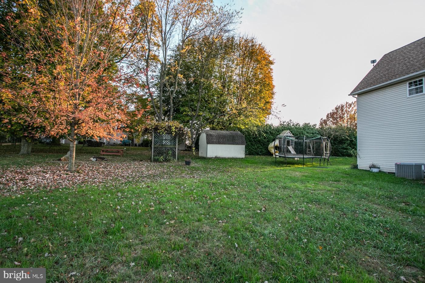 114 Midland Drive photo 23