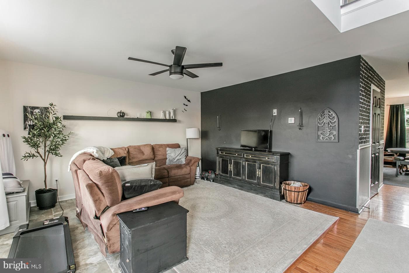 114 Midland Drive photo 4