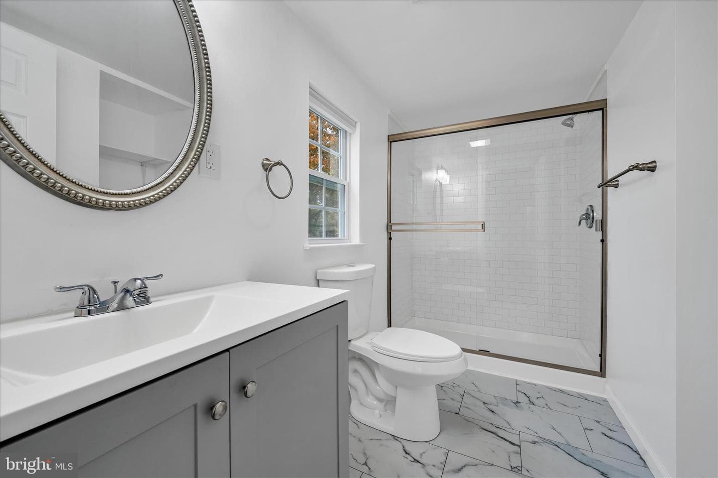 1111 Riverside Drive photo 21