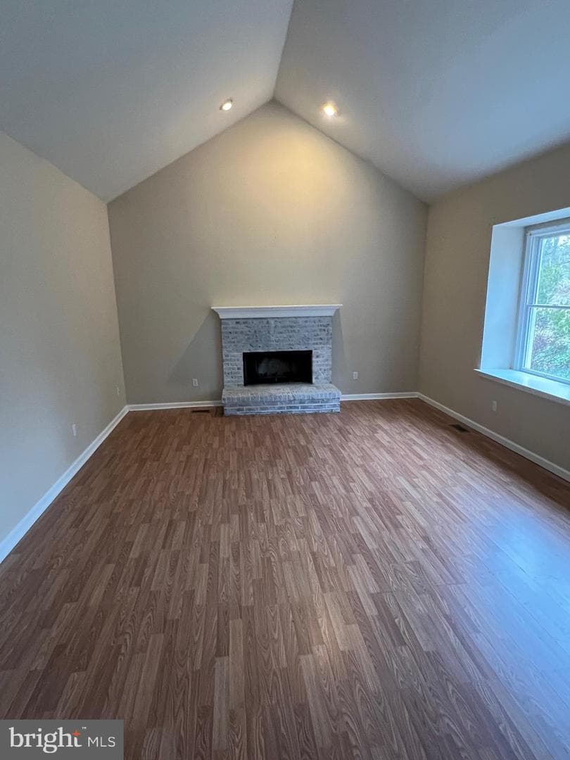 804 Waverly Road photo 2