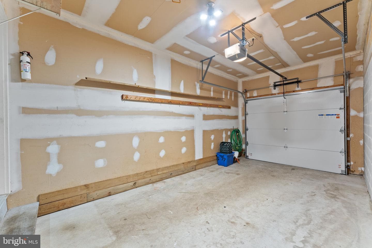 577 Pewter Drive photo 32