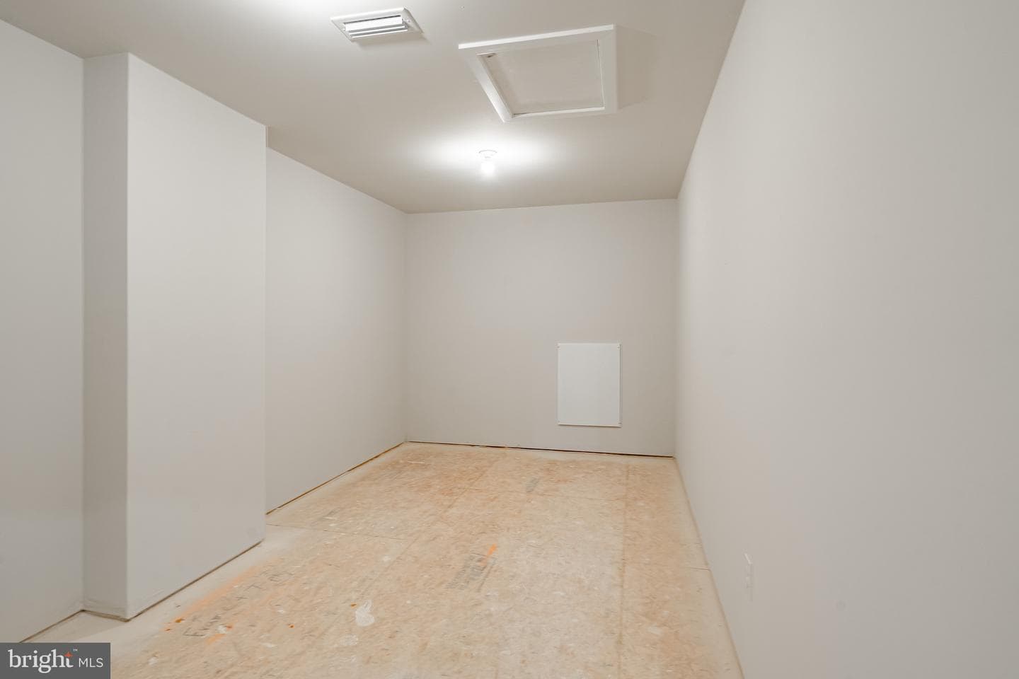 1713 Hydrangea Way photo 22