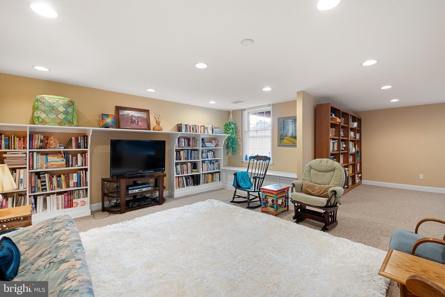 171 Candlewyck Drive photo 34