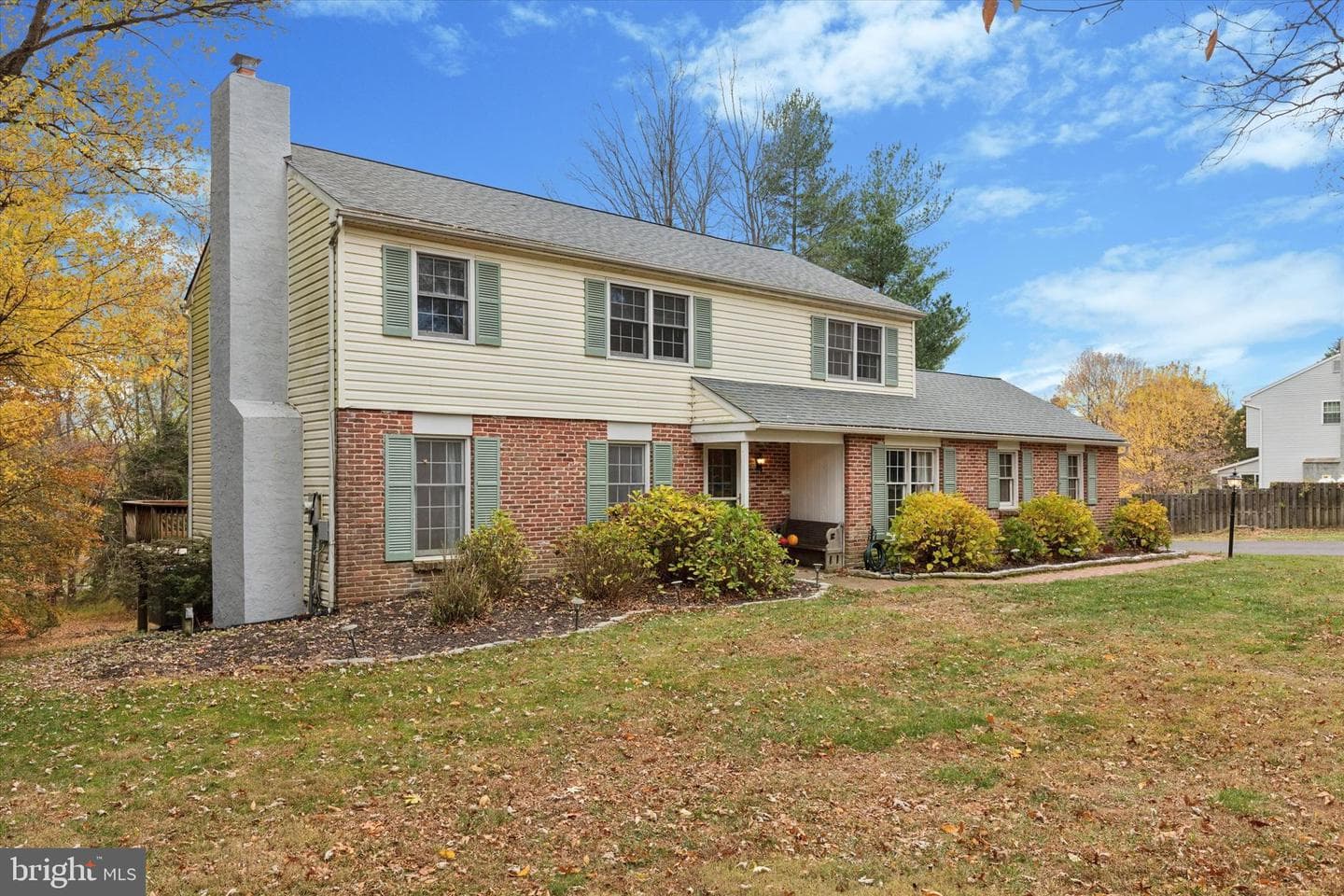 685 Hopewell Road photo 2