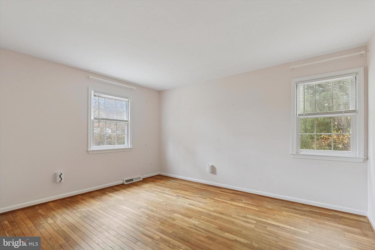 685 Hopewell Road photo 22