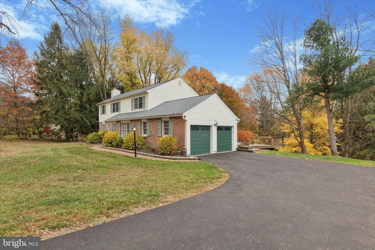 685 Hopewell Road photo 3