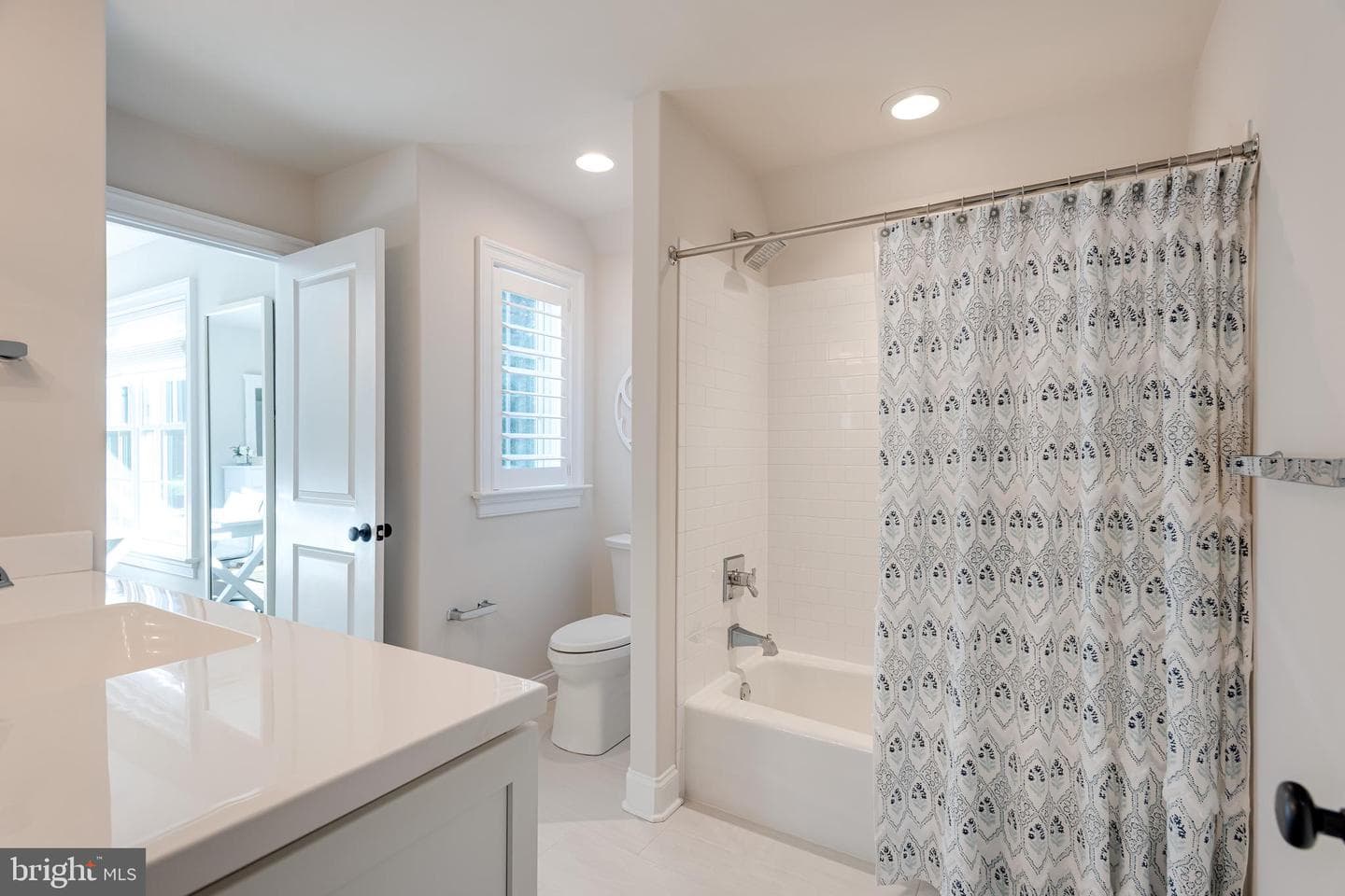 24 New Whitehorse Way photo 57