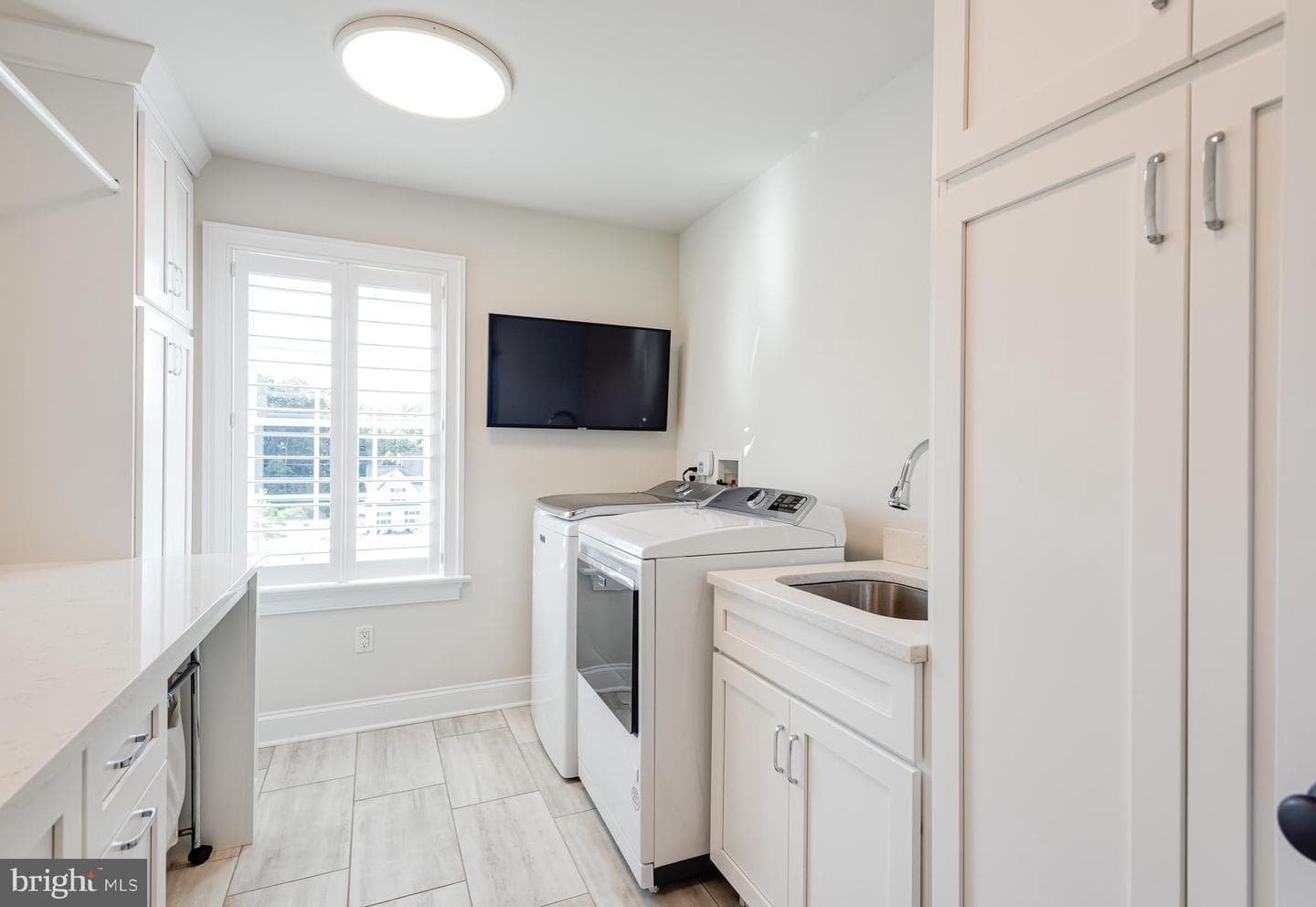 24 New Whitehorse Way photo 59