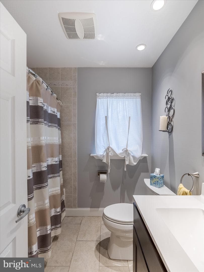 705 Potter Drive photo 31