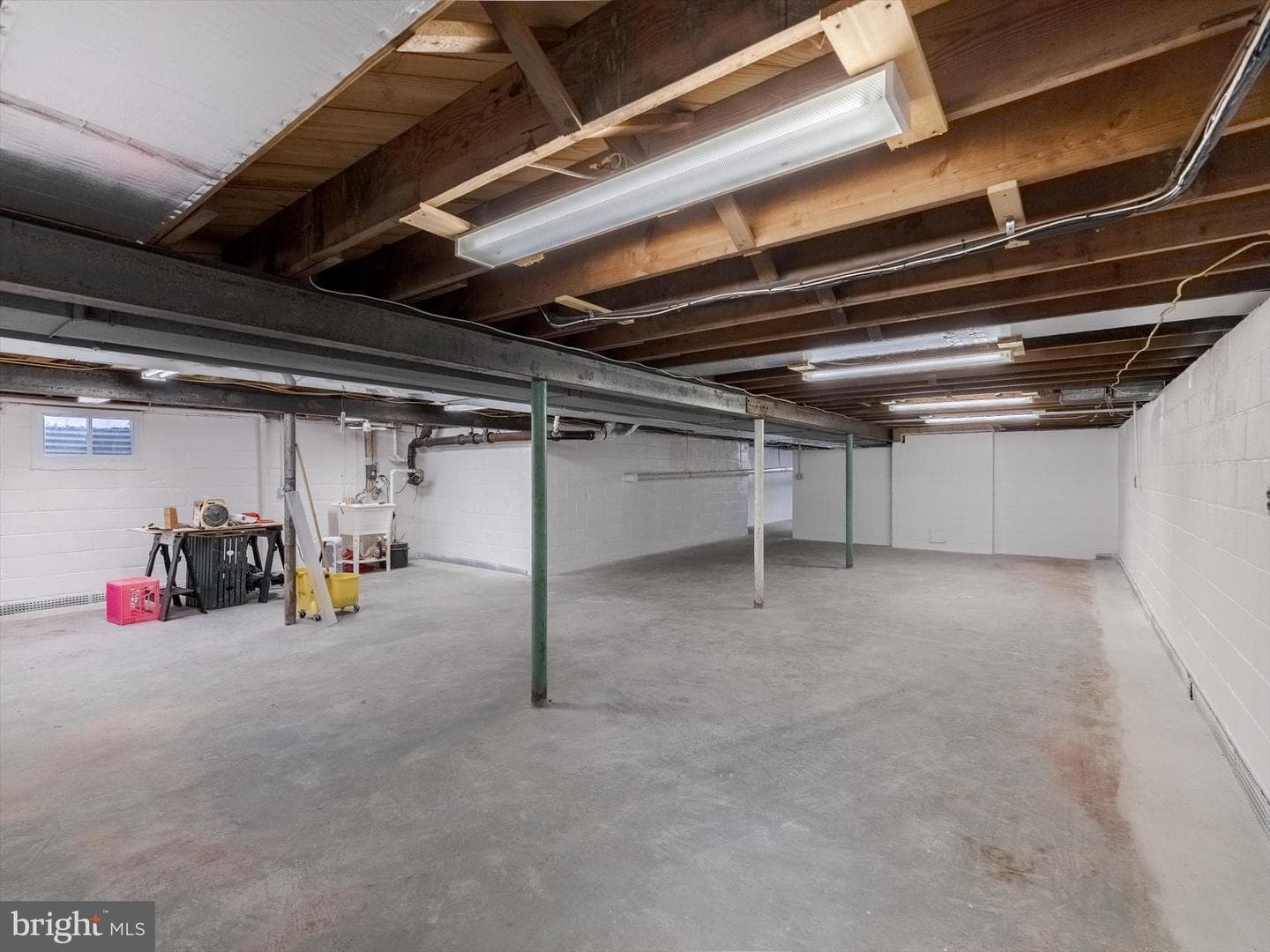705 Potter Drive photo 35
