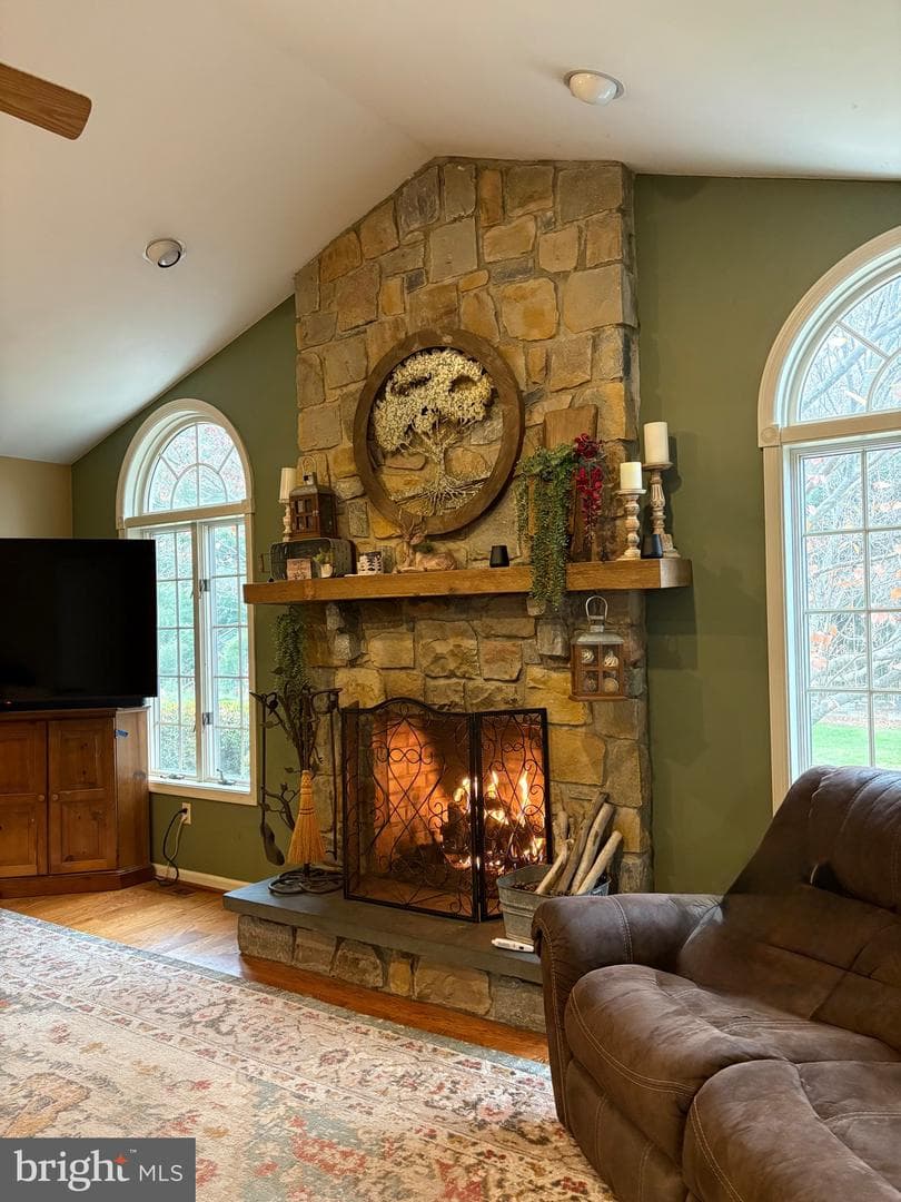115 Evergreen Drive photo 3