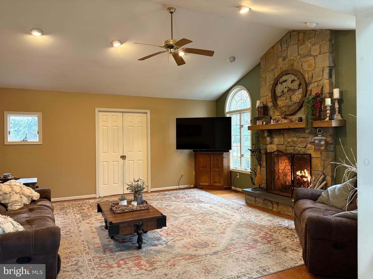 115 Evergreen Drive photo 4