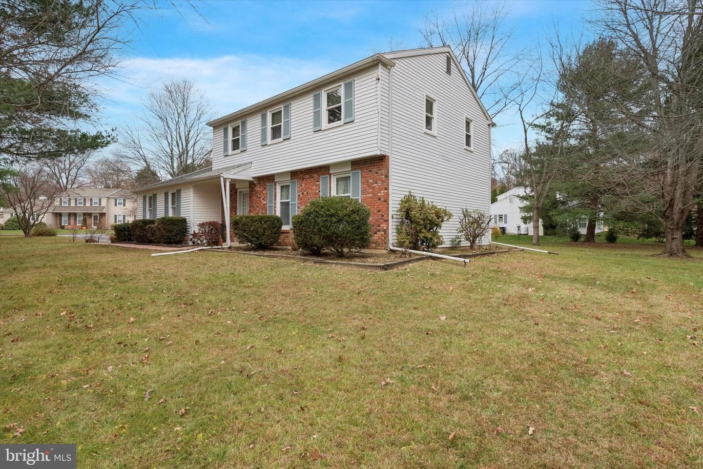 464 E Radnor Court photo 2