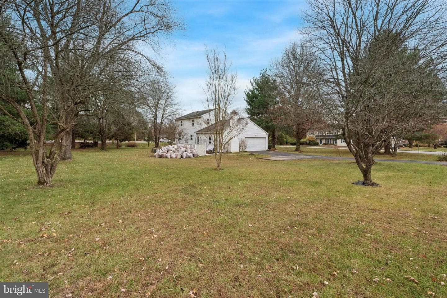 464 E Radnor Court photo 26
