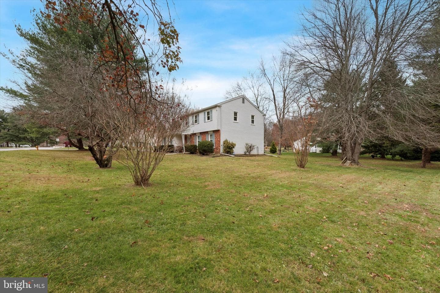464 E Radnor Court photo 3