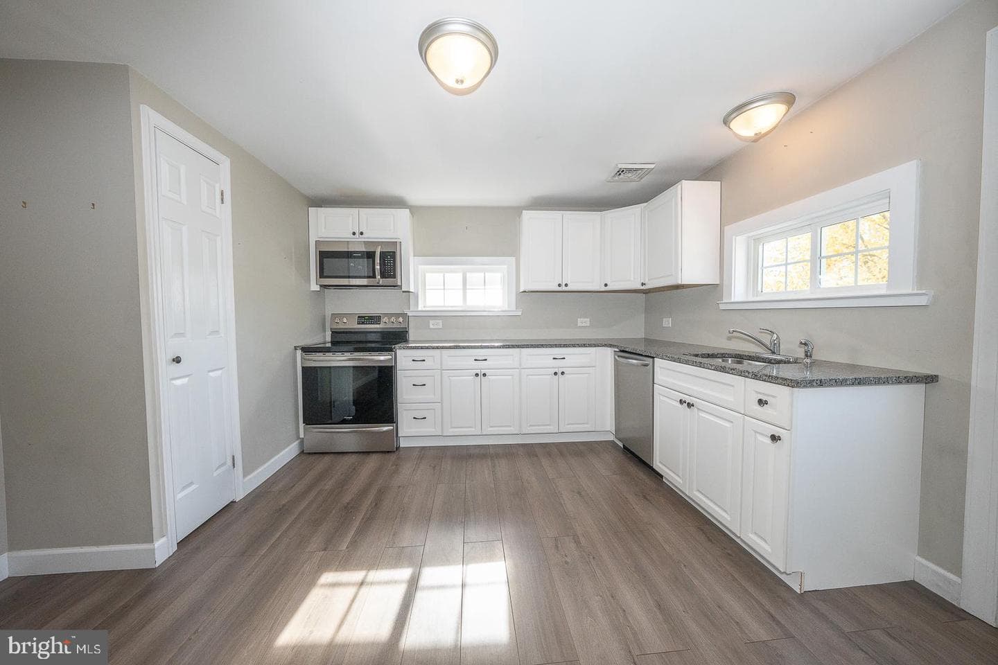 418 South Street photo 7