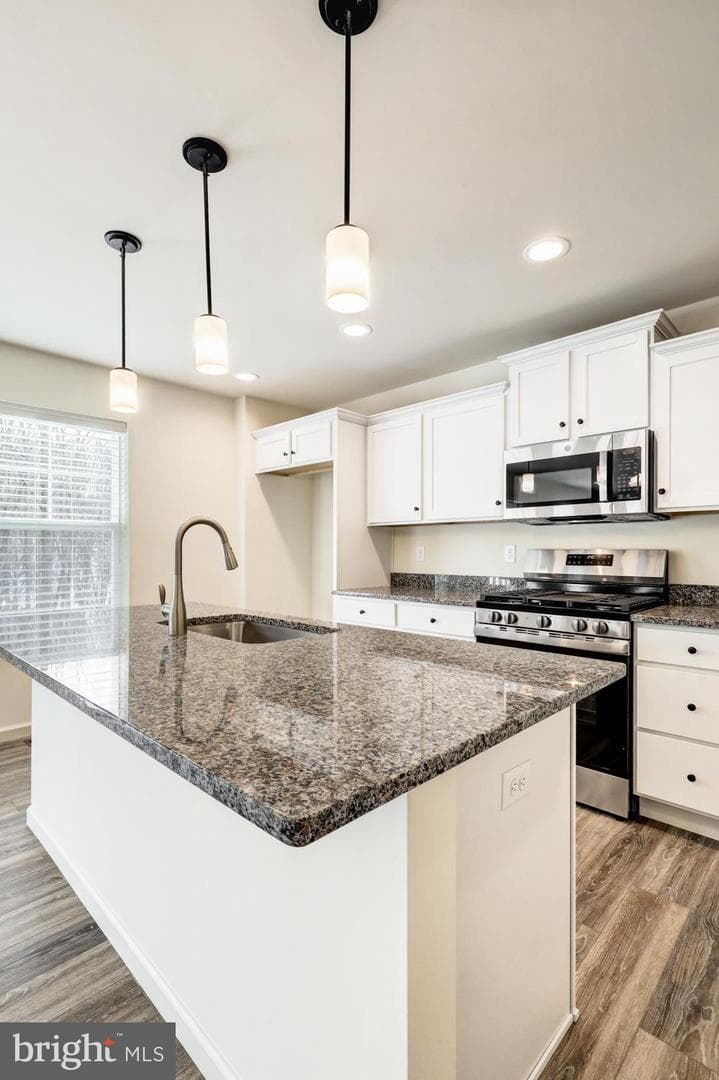 158 Leary Road photo 2