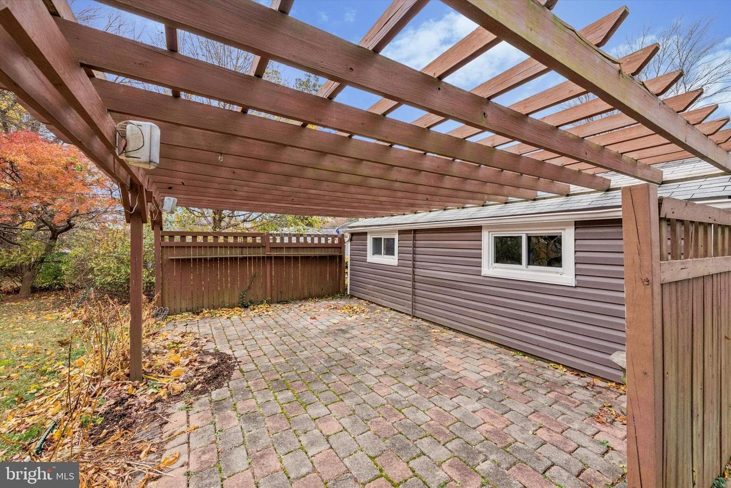 104 Lynbrook Road photo 25