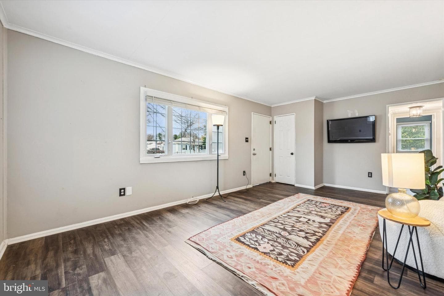 104 Lynbrook Road photo 4