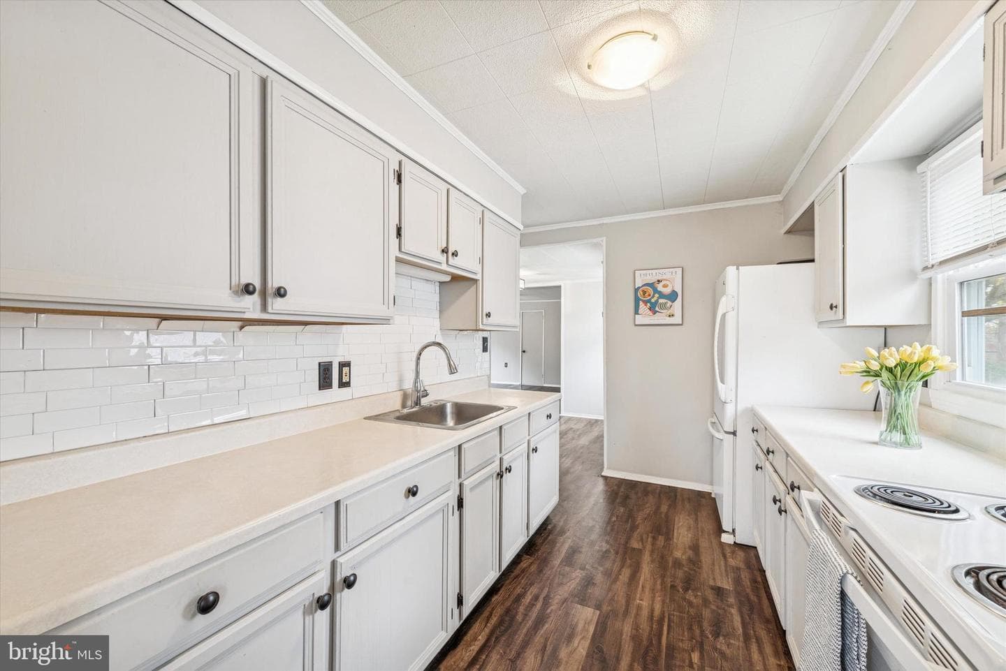 104 Lynbrook Road photo 8