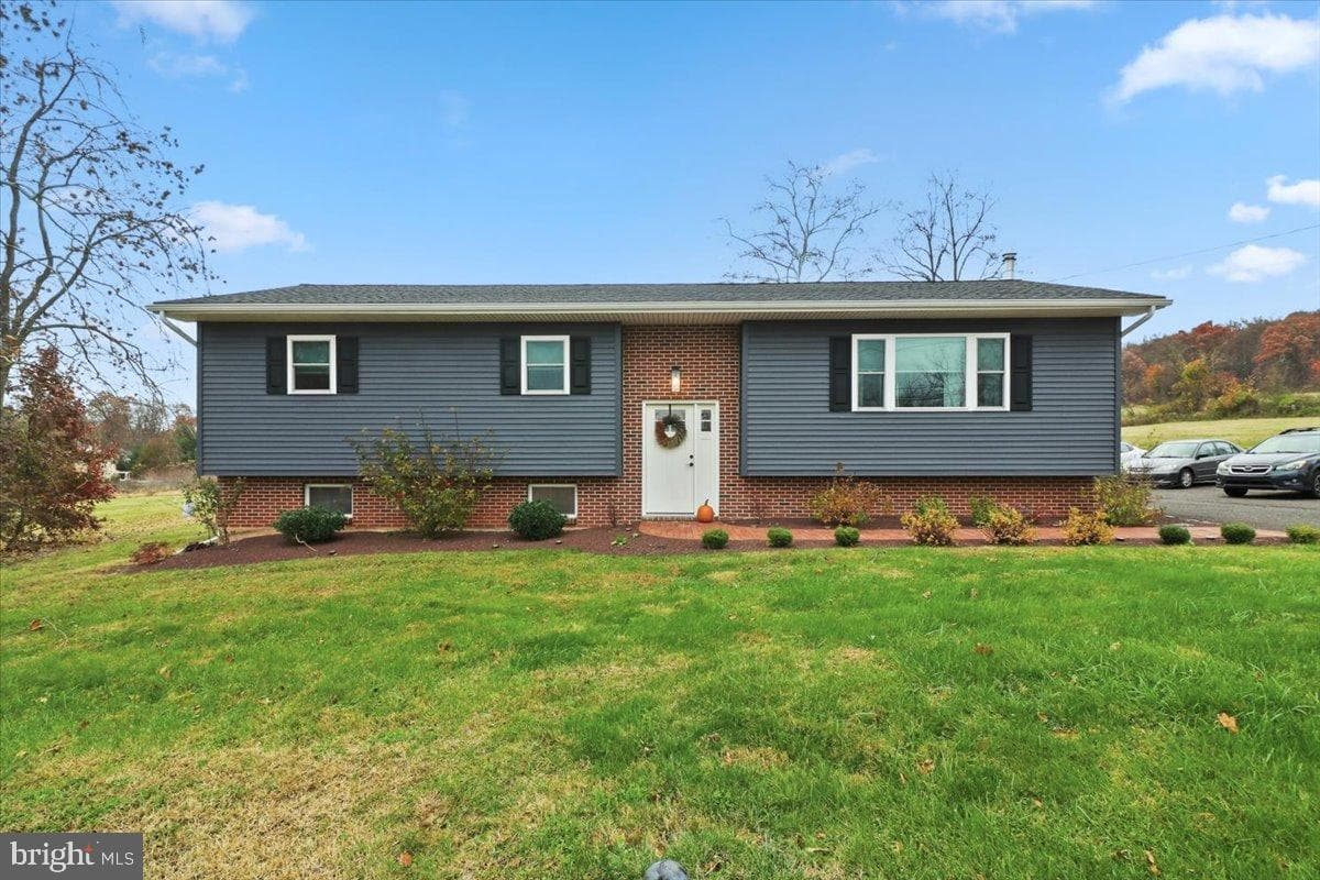 1228 Sheephill Road photo 1