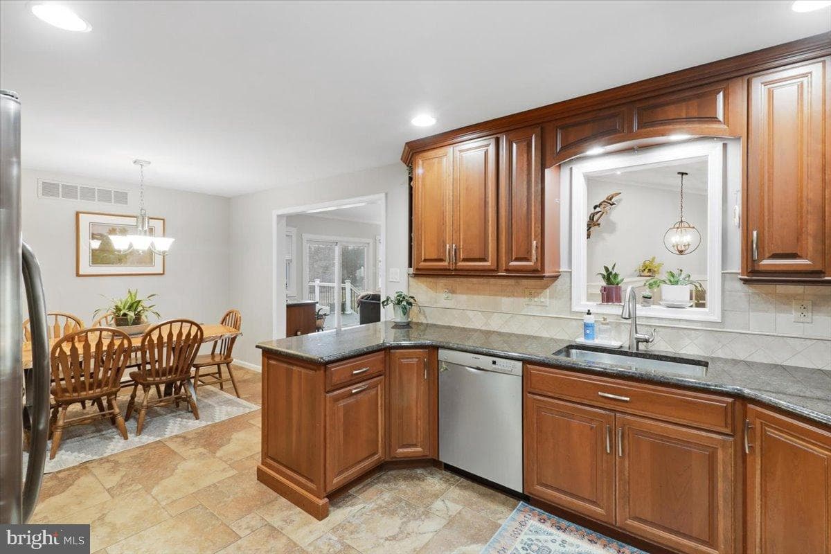 1228 Sheephill Road photo 10