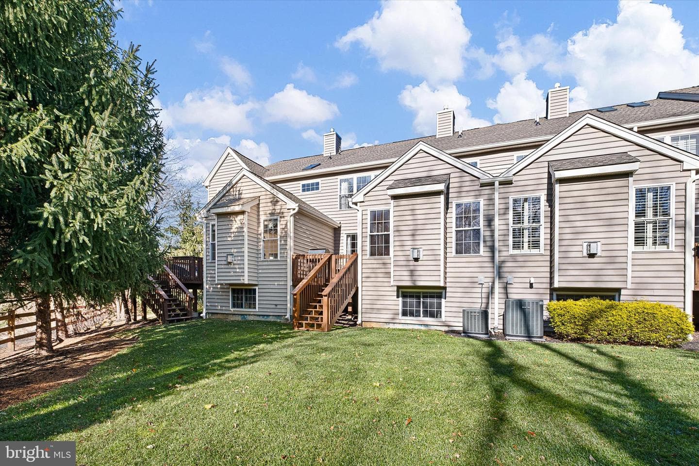 280 Cherry Lane photo 24