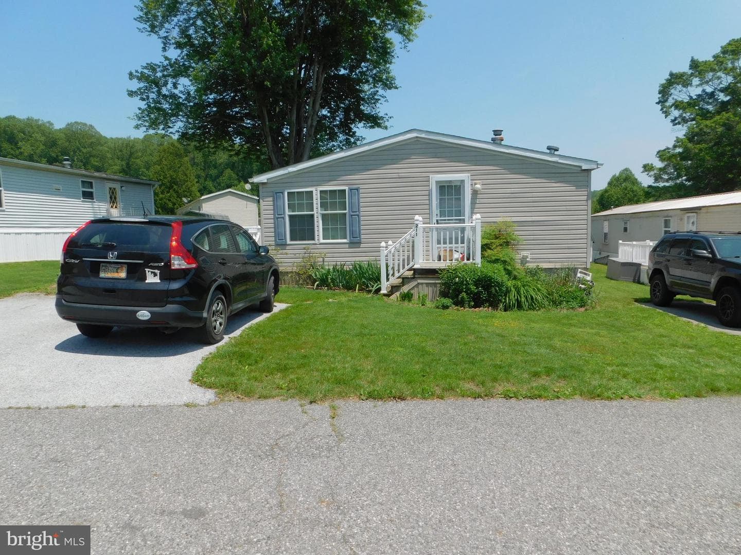 211 Michael Road photo 11