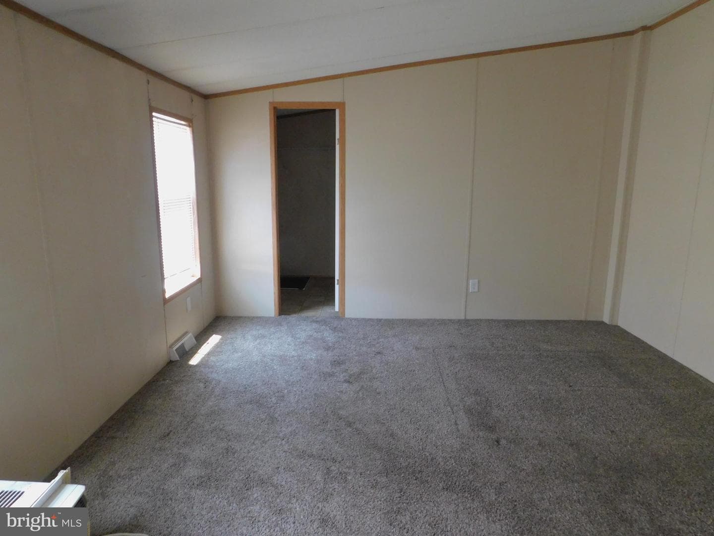 211 Michael Road photo 3