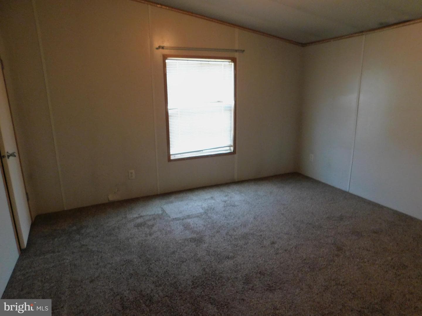 211 Michael Road photo 7