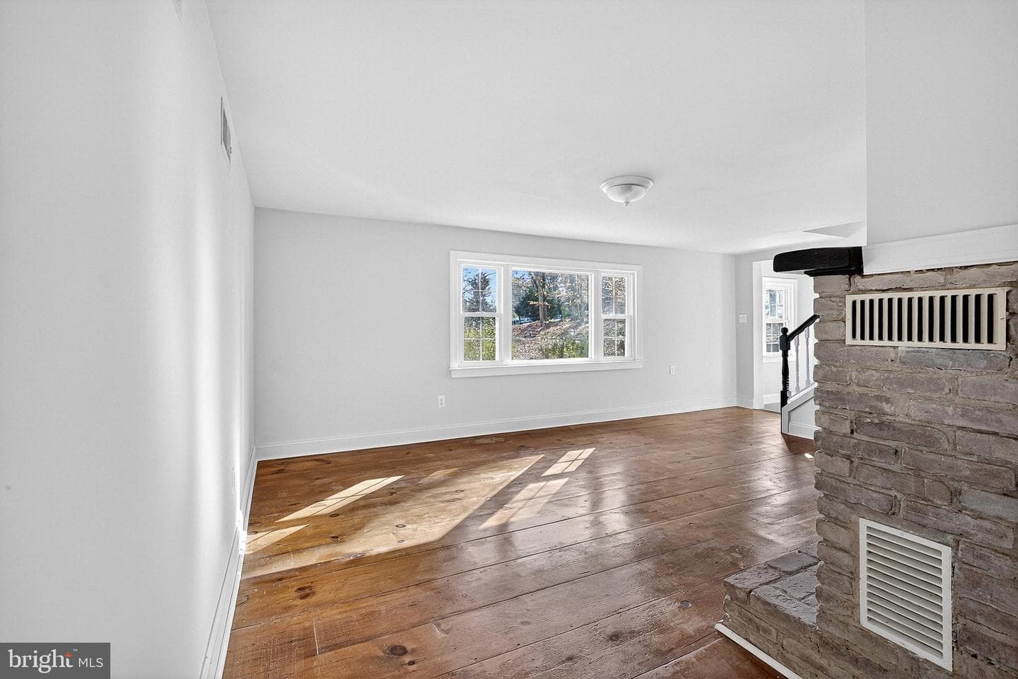 123 E Street Road photo 15
