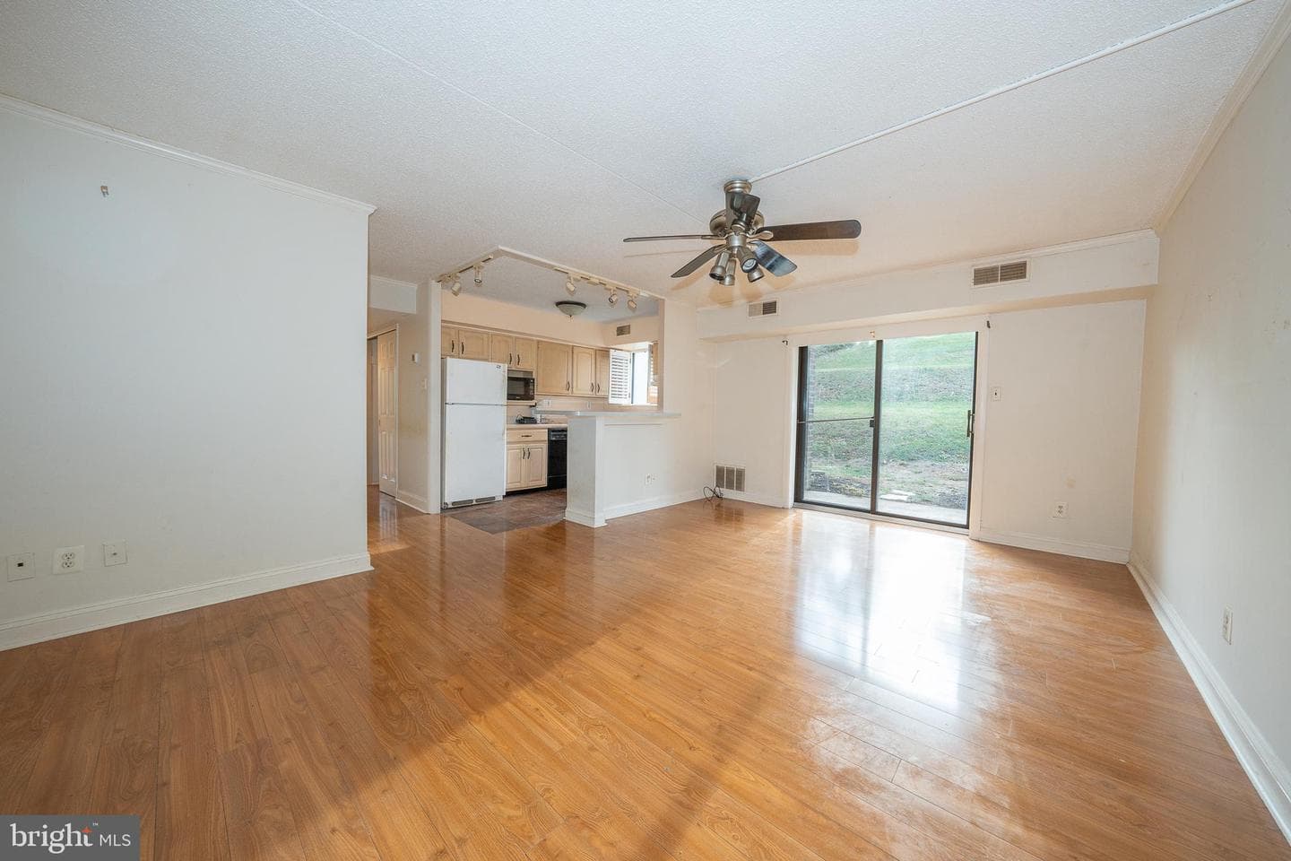 1307 Valley Drive #1307 photo 5