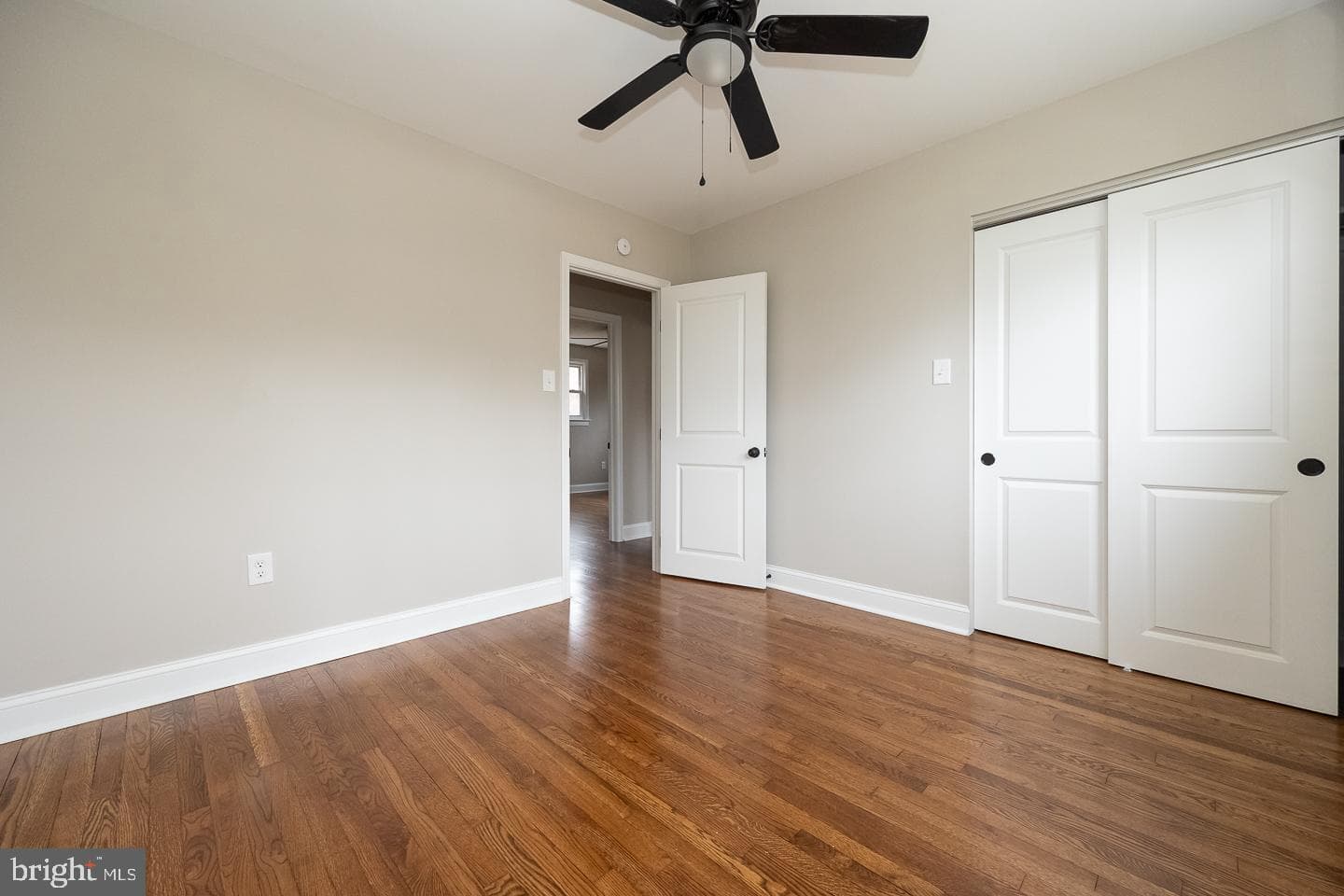 1050 Wayne Avenue photo 20