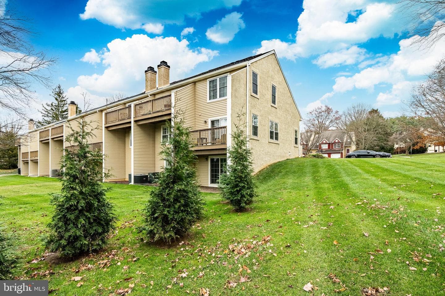 110 Fairfield Court photo 31
