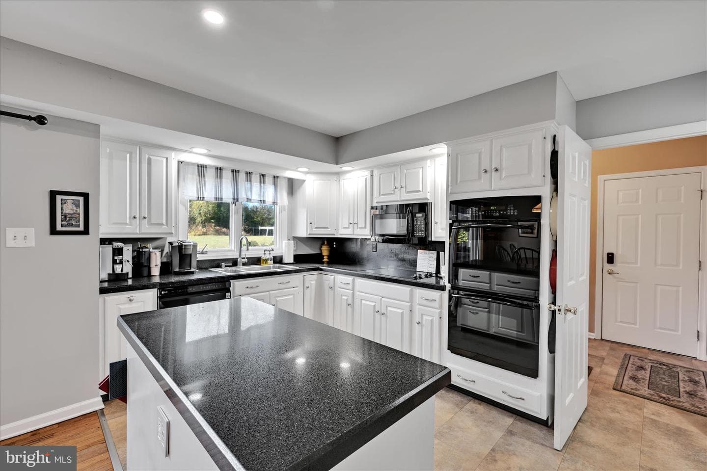 206 Marie Road photo 16