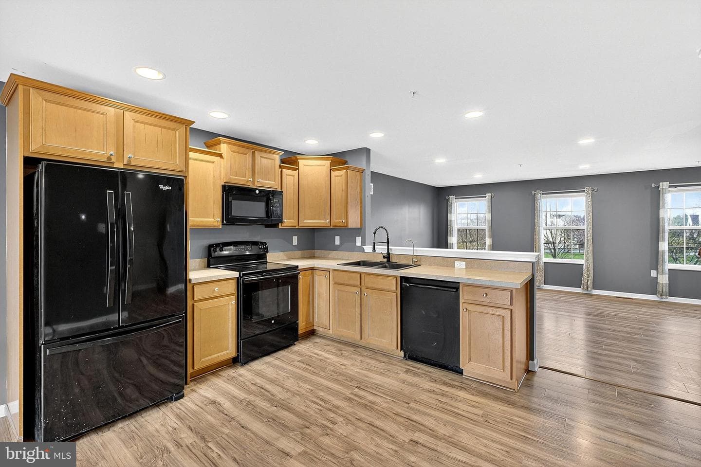 108 N Harner Boulevard photo 7