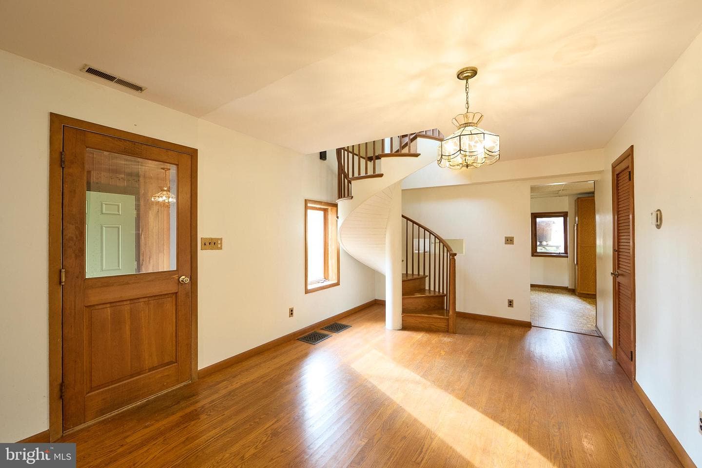 329 Laurel Woods Road photo 10