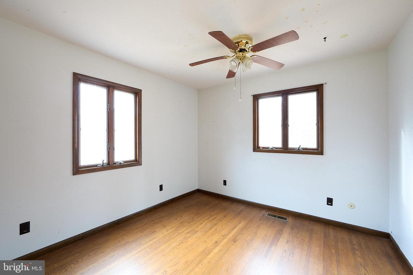 329 Laurel Woods Road photo 18