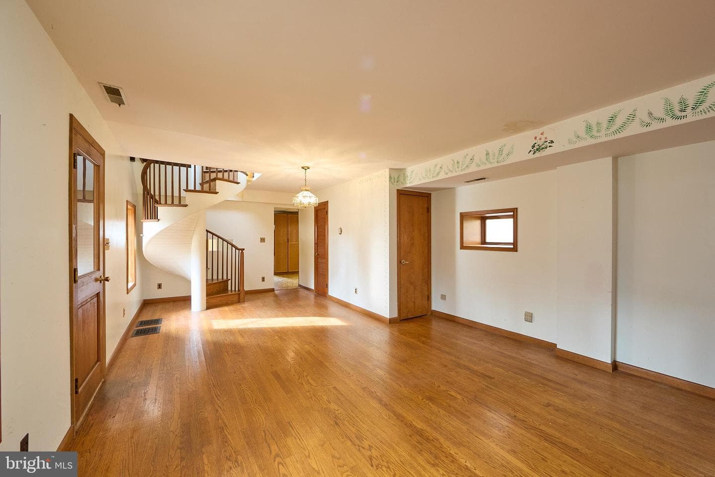 329 Laurel Woods Road photo 9