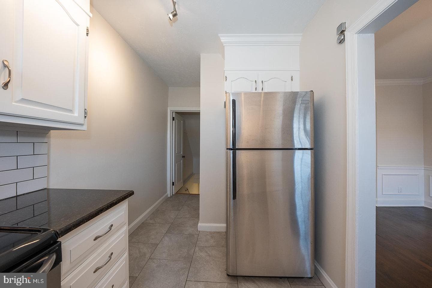 339 William Street photo 15