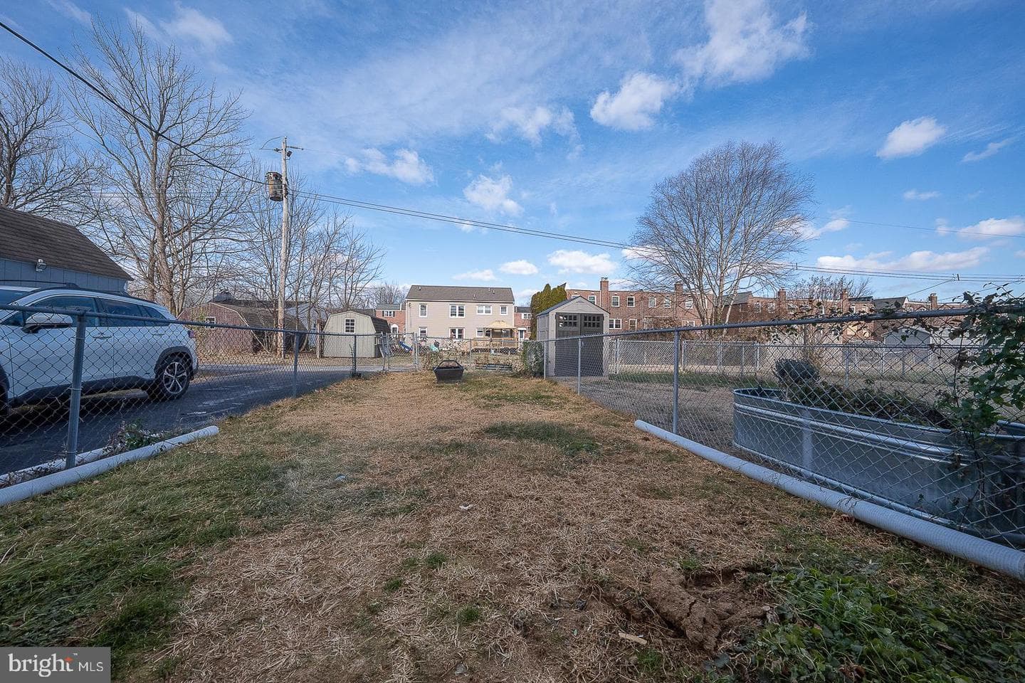339 William Street photo 44