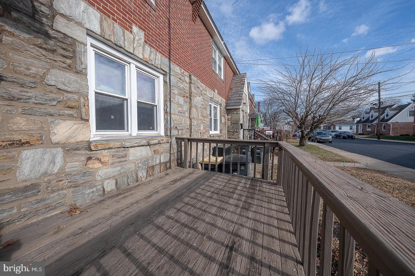 339 William Street photo 50