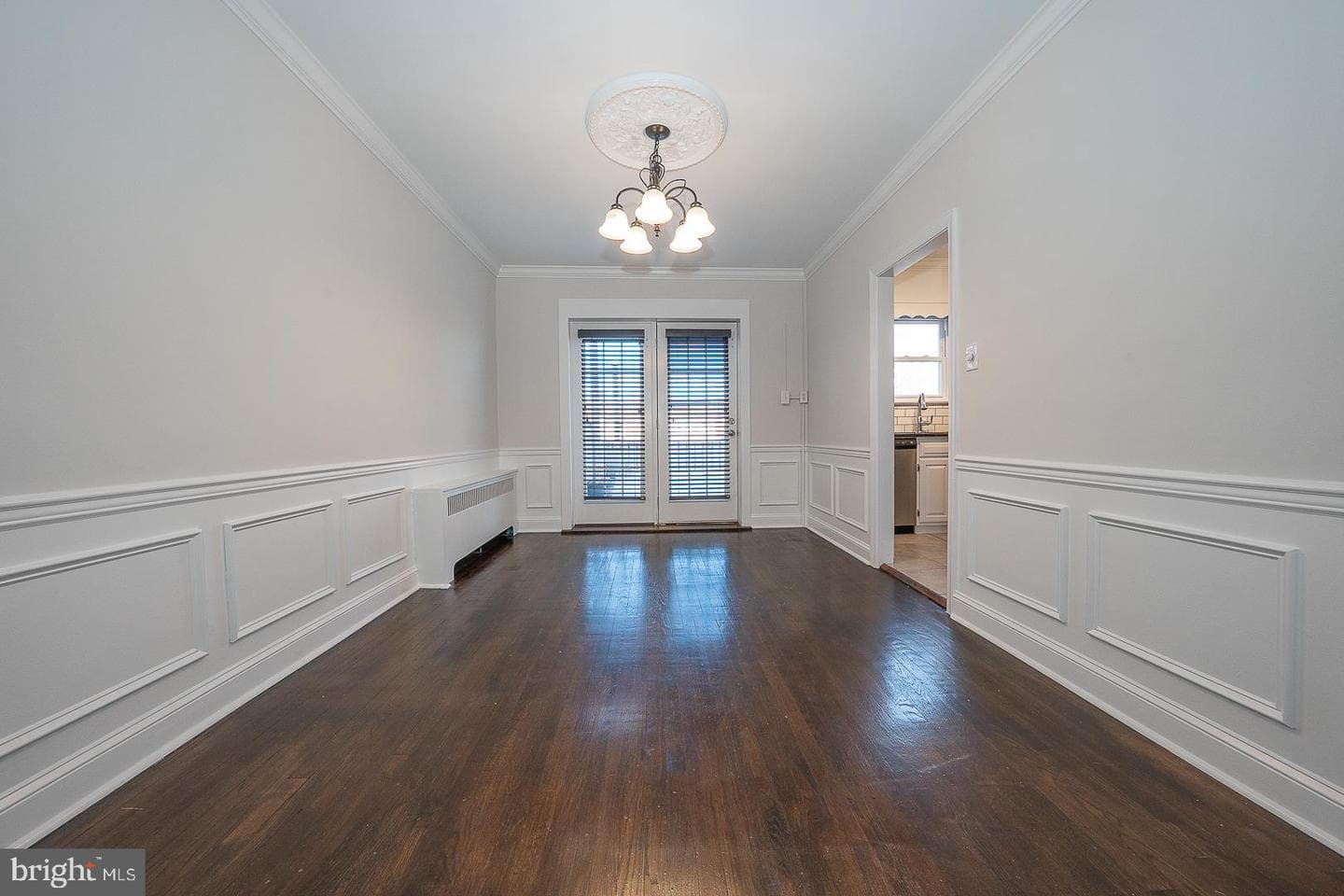 339 William Street photo 9