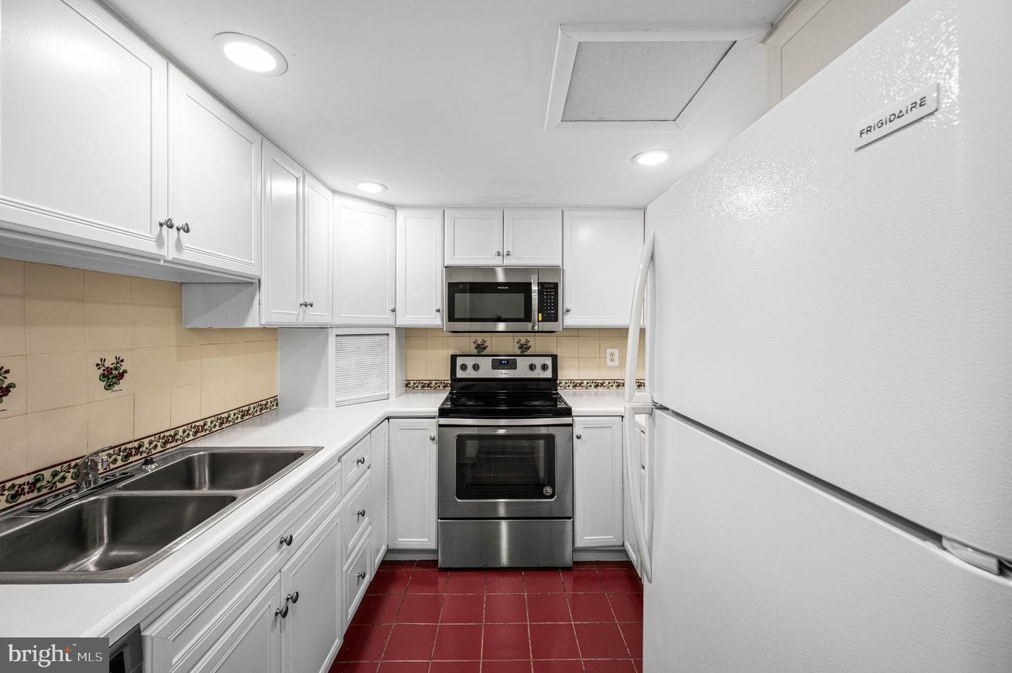 1518 Manley Road #b20 photo 12