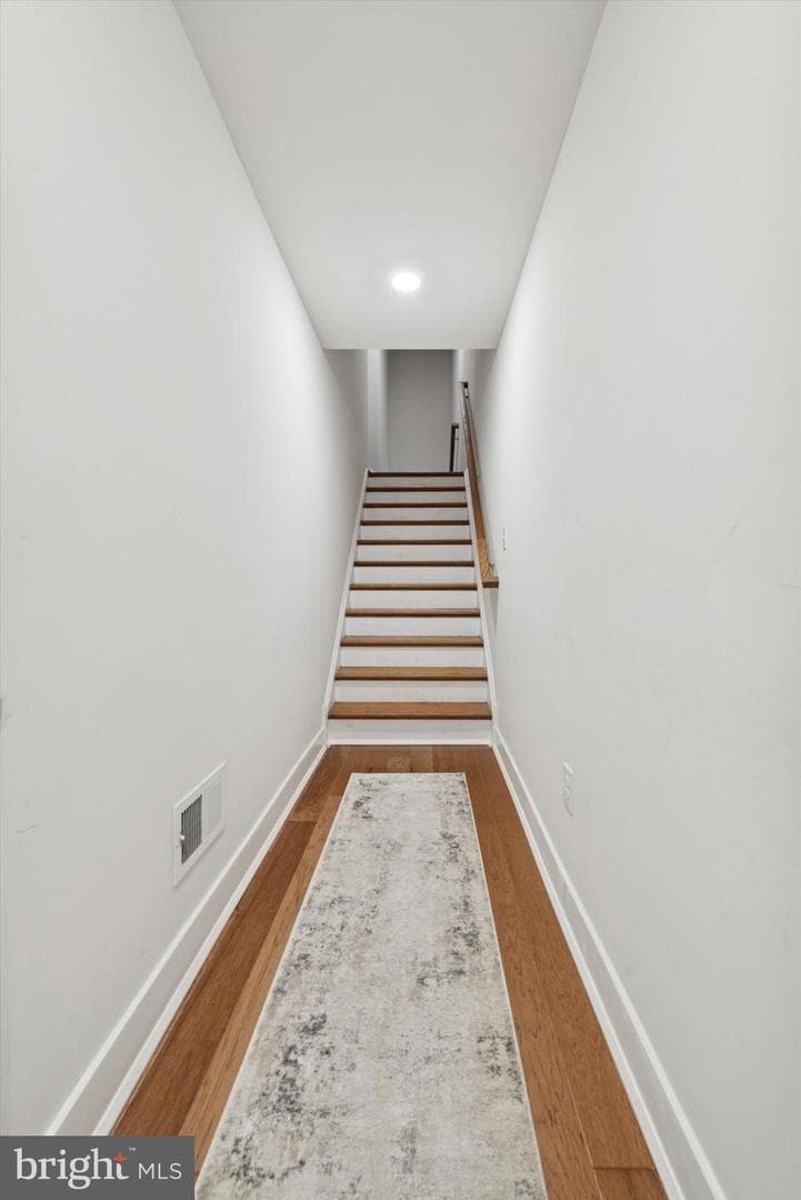 235 Red Leaf Lane photo 3