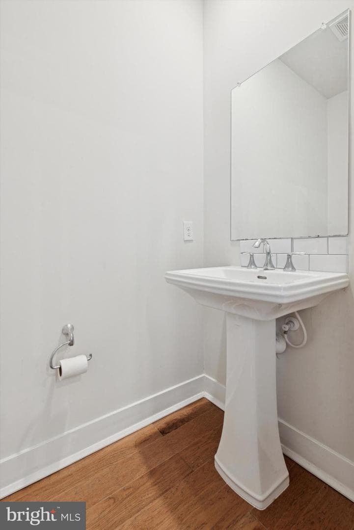235 Red Leaf Lane photo 7