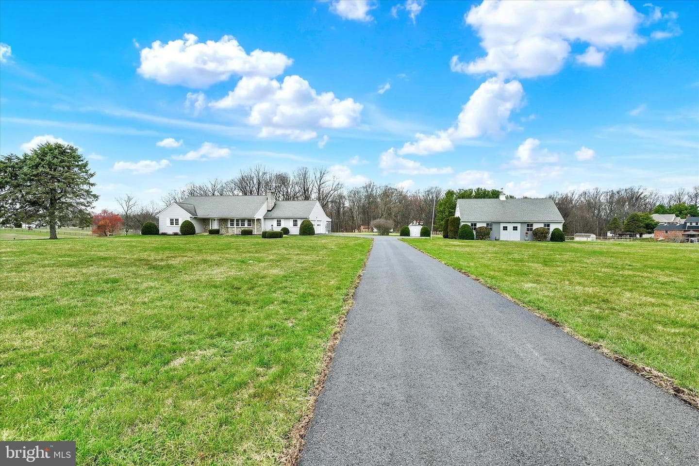 665 Chesterville Road photo 33