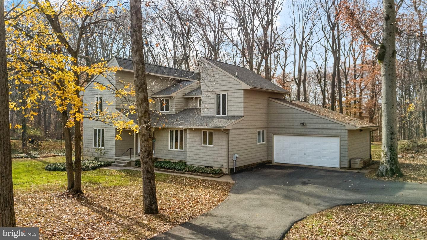 108 Reynard Drive photo 3