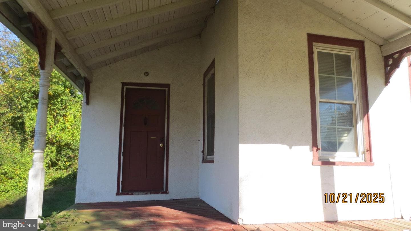 115 S Guernsey Road photo 8